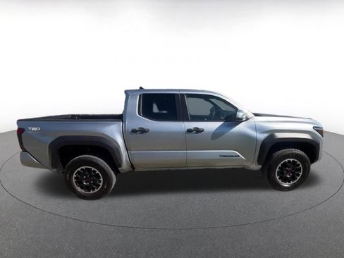 Used 2025 Toyota Tacoma TRD Off-Road image 16