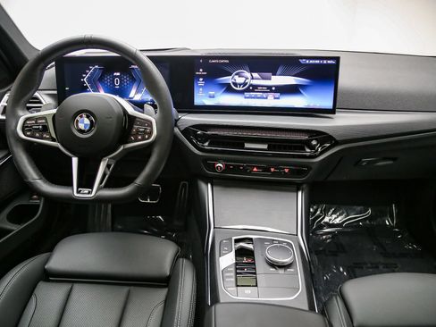Used 2026 BMW 330i Sedan w/ M Sport Package RWD image 12