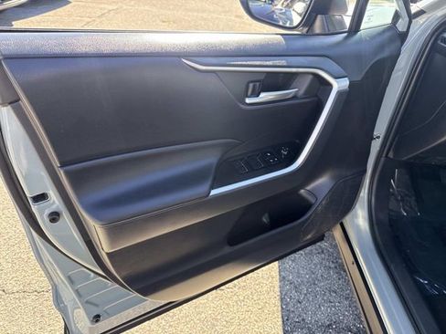 Used 2023 Toyota RAV4 XLE image 18