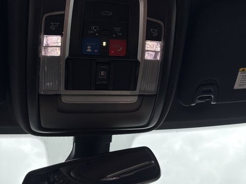 Used 2024 RAM 2500 Limited image 15