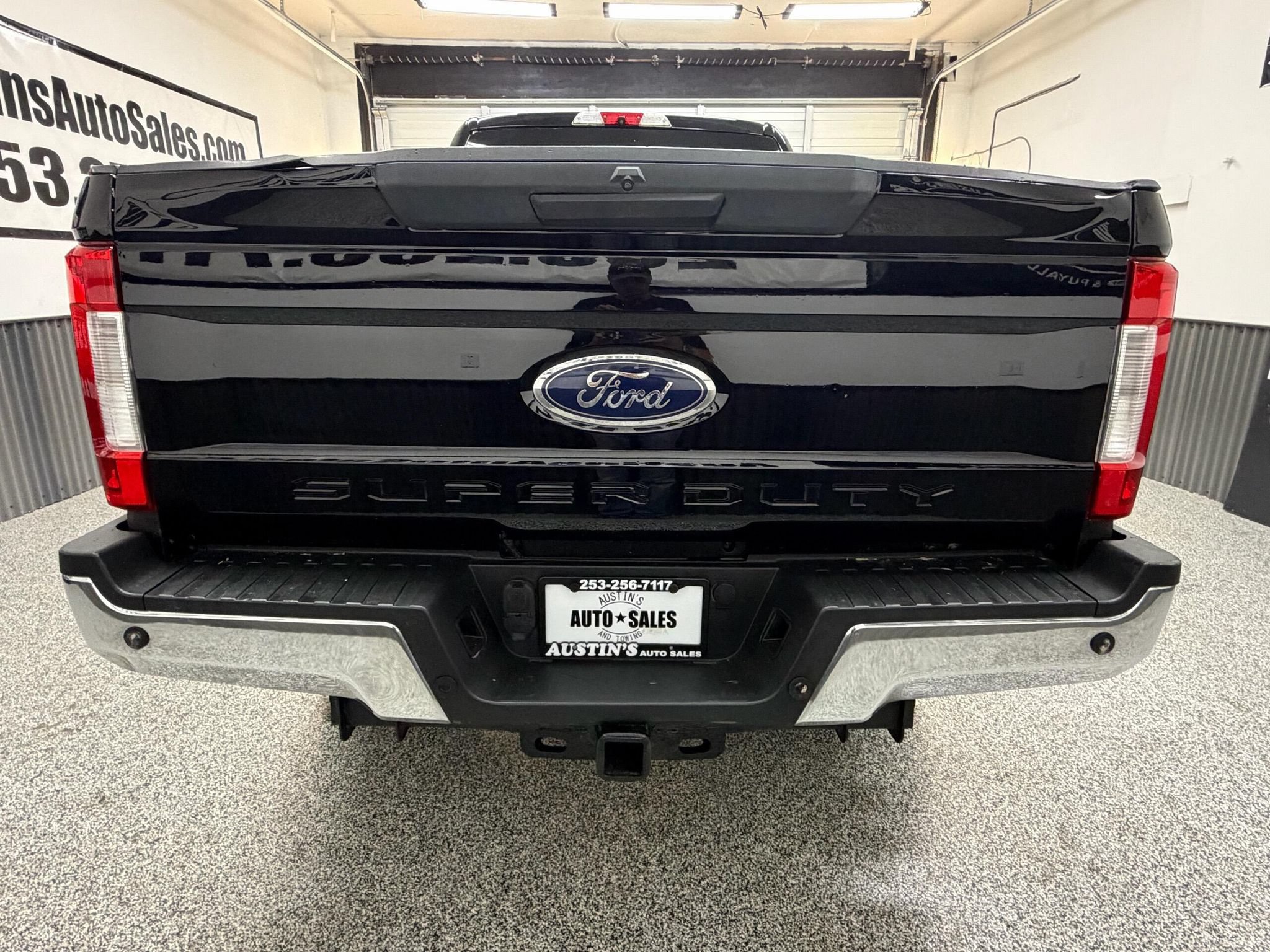 Used 2018 Ford F350 XLT w/ XLT Value Package AWD/4WD image 4