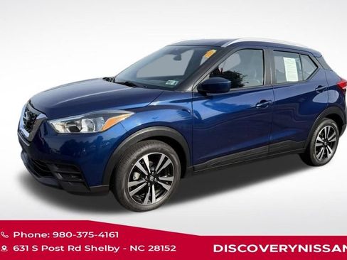 Certified 2020 Nissan Kicks SV FWD image 1