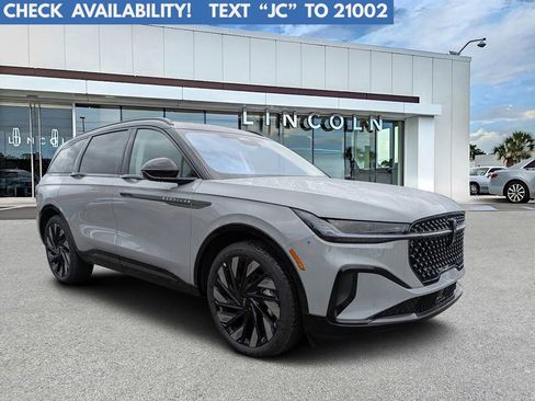 New 2026 Lincoln Nautilus Reserve w/ Jet Appearance Package AWD/4WD image 1