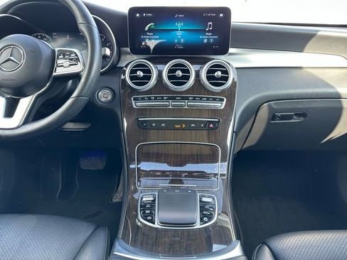 Used 2021 Mercedes-Benz GLC 300 4MATIC image 13