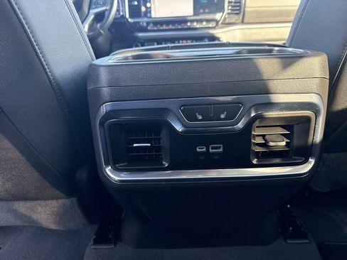 Used 2022 Chevrolet Silverado 1500 LTZ w/ LTZ Premium Package image 20