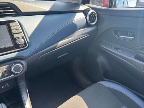 Used 2025 Nissan Versa SV image 33