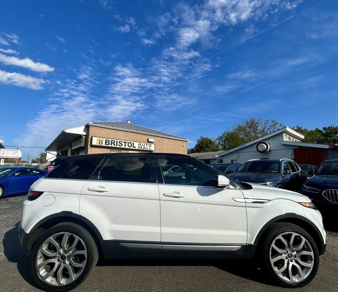 Used 2013 Land Rover Range Rover Evoque Prestige AWD/4WD image 2