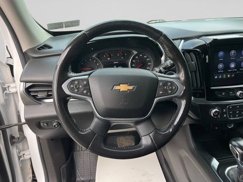 Used 2021 Chevrolet Traverse LT AWD/4WD image 24
