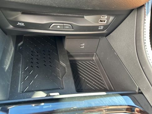 Used 2026 Chrysler Pacifica Pinnacle image 23