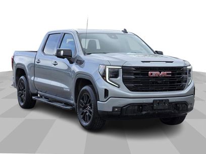 Used 2025 GMC Sierra 1500 Elevation w/ Elevation Premium Package