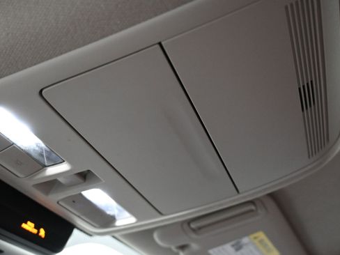 Used 2024 MAZDA MAZDA3 s image 26