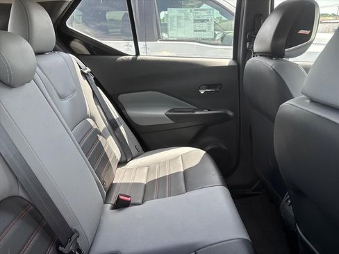 Used 2023 Nissan Kicks SR w/ SR Premium Package FWD image 16
