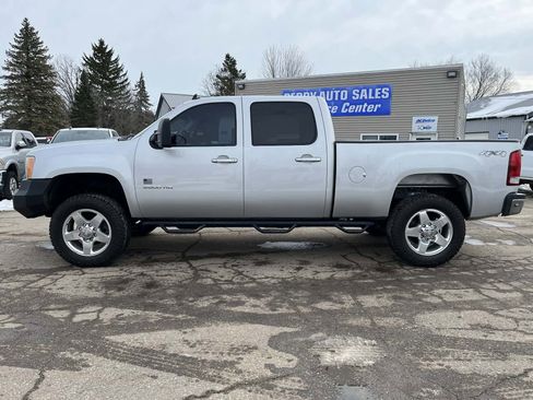Used 2011 GMC Sierra 2500 SLT image 1