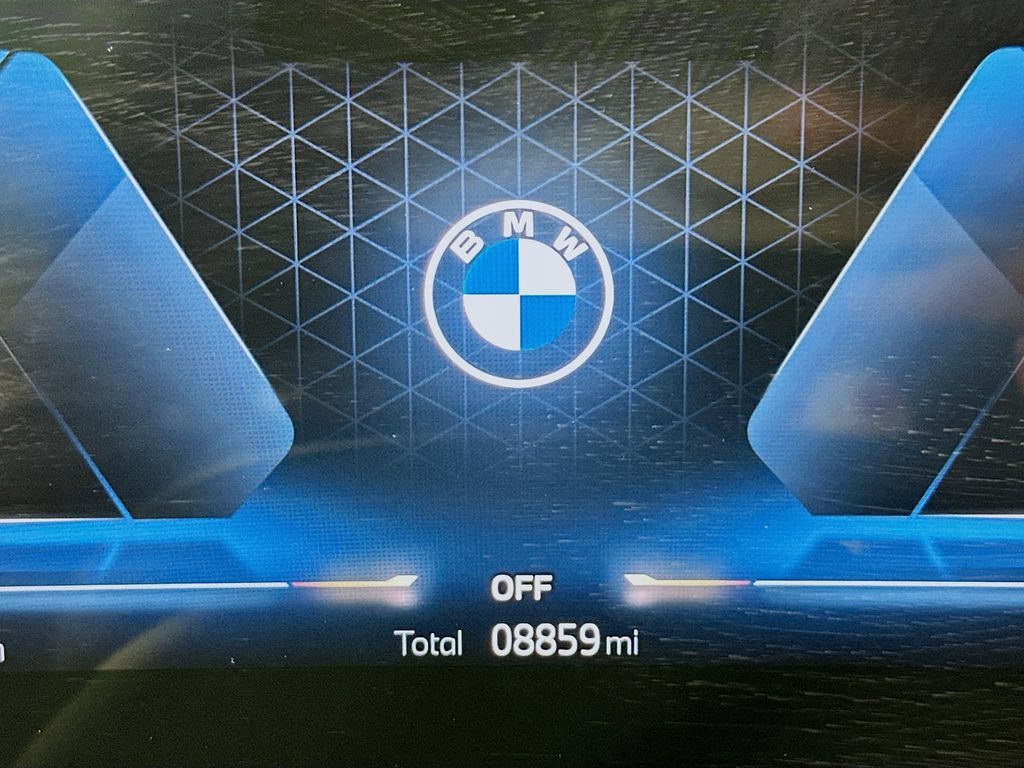 Used 2025 BMW X1 xDrive28i AWD/4WD image 17