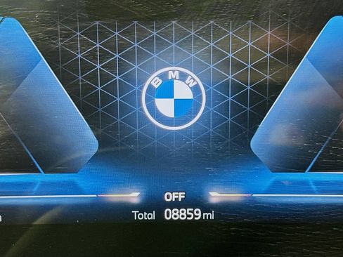 Used 2025 BMW X1 xDrive28i AWD/4WD image 17