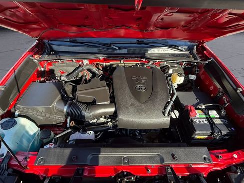 Used 2021 Toyota Tacoma SR5 image 37