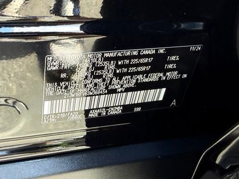 Used 2025 Toyota RAV4 XLE FWD image 42