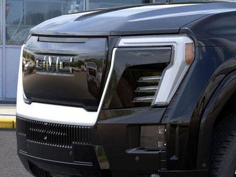 New 2025 GMC Sierra EV Denali image 28