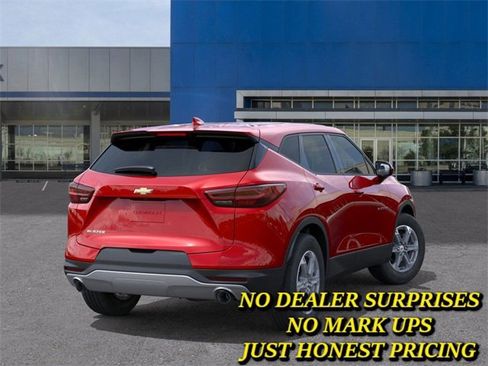 New 2026 Chevrolet Blazer LT image 4