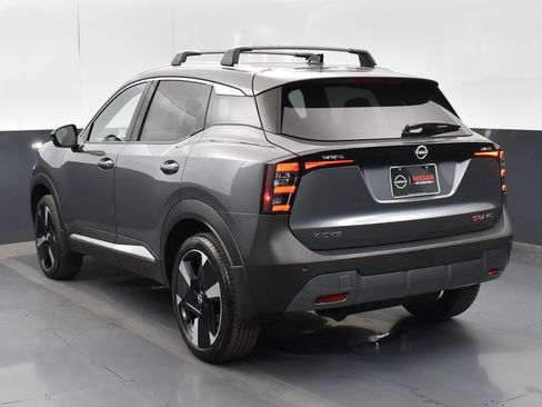New 2026 Nissan Kicks SR w/ Cold Weather Package AWD/4WD image 6