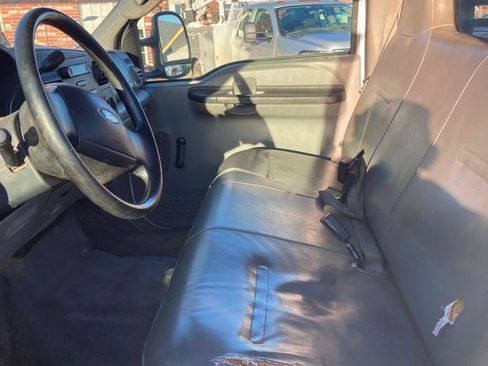 Used 2005 Ford F450 XL RWD image 8