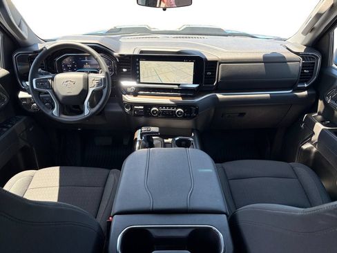 Certified 2025 Chevrolet Silverado 1500 LT Trail Boss w/ Convenience Package II AWD/4WD image 12