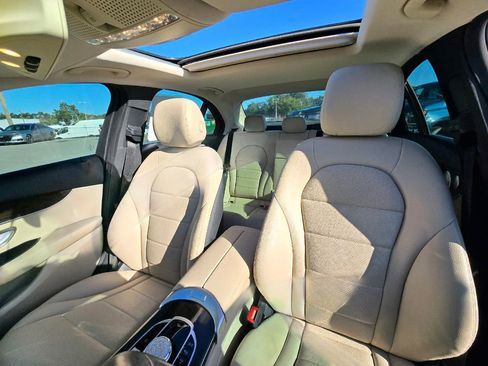 Used 2020 Mercedes-Benz C 300 Sedan image 26