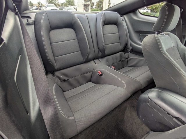 Used 2016 Ford Mustang Coupe RWD image 15