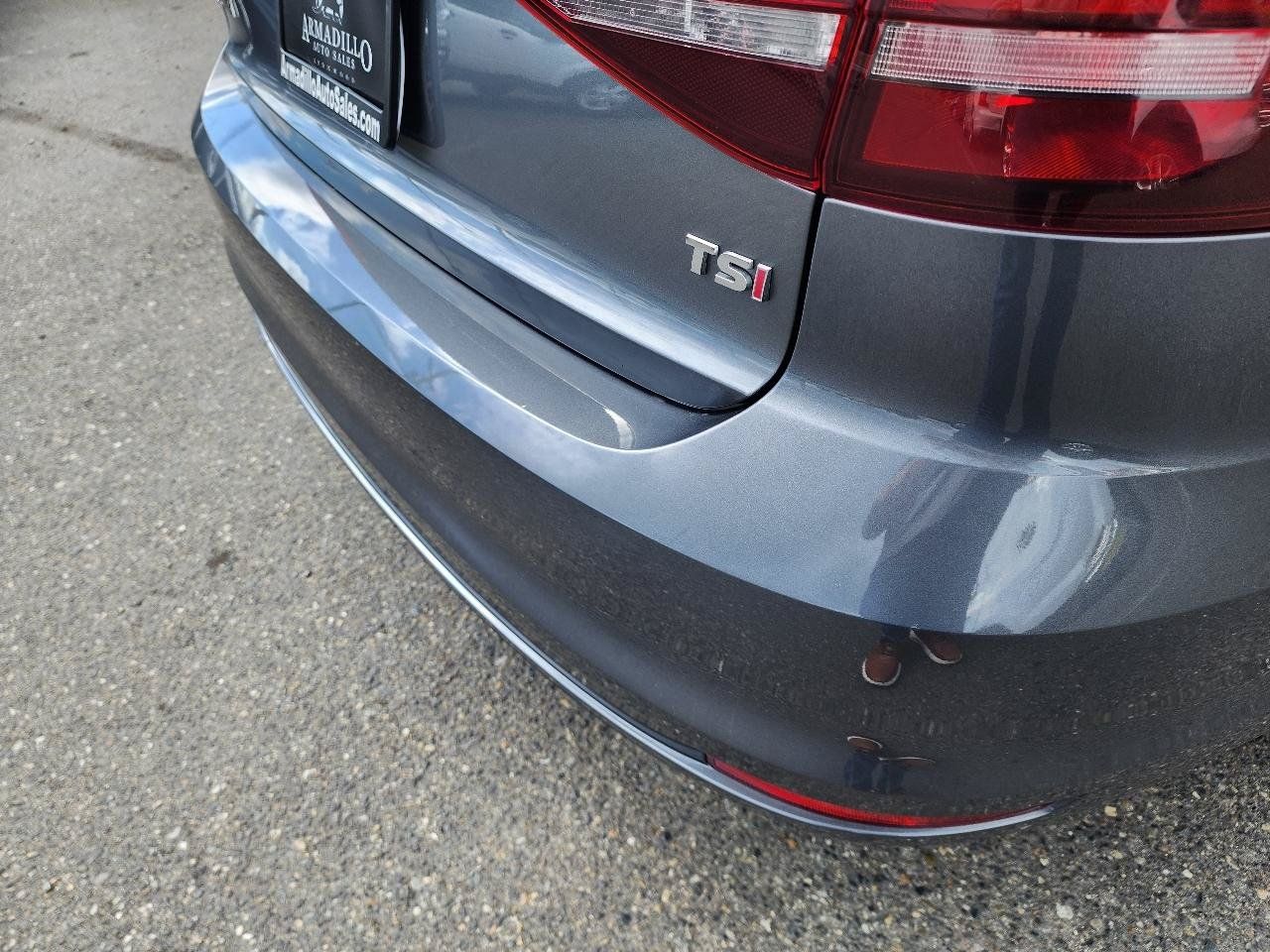 Used 2017 Volkswagen Jetta S w/ Jetta S Cold Weather Package FWD image 34