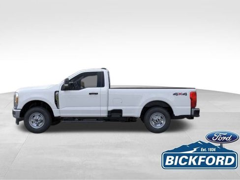 New 2026 Ford F250 XL w/ XL Chrome Package image 3