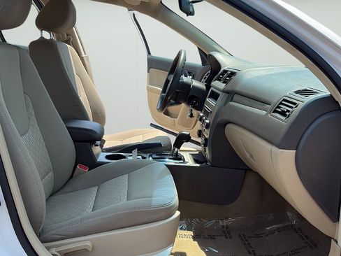 Used 2012 Ford Fusion SE FWD image 14