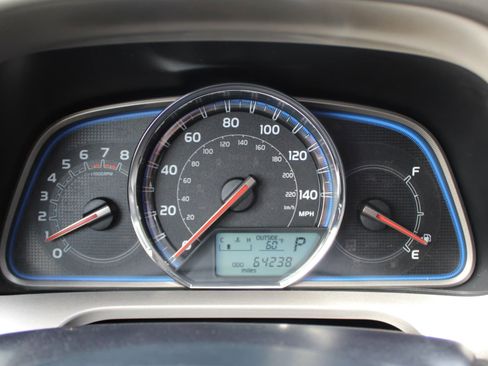 Used 2013 Toyota RAV4 Limited AWD/4WD image 29