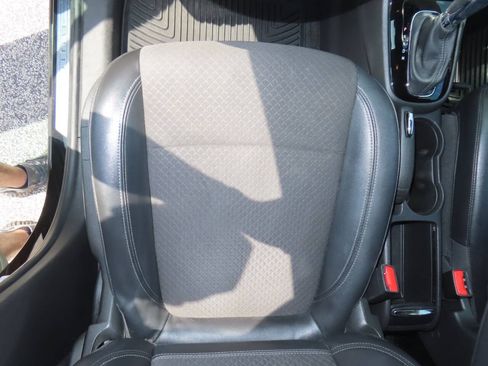 Used 2019 Buick Encore Preferred AWD/4WD image 43