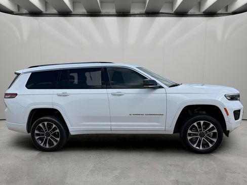 Used 2023 Jeep Grand Cherokee L Overland AWD/4WD image 6