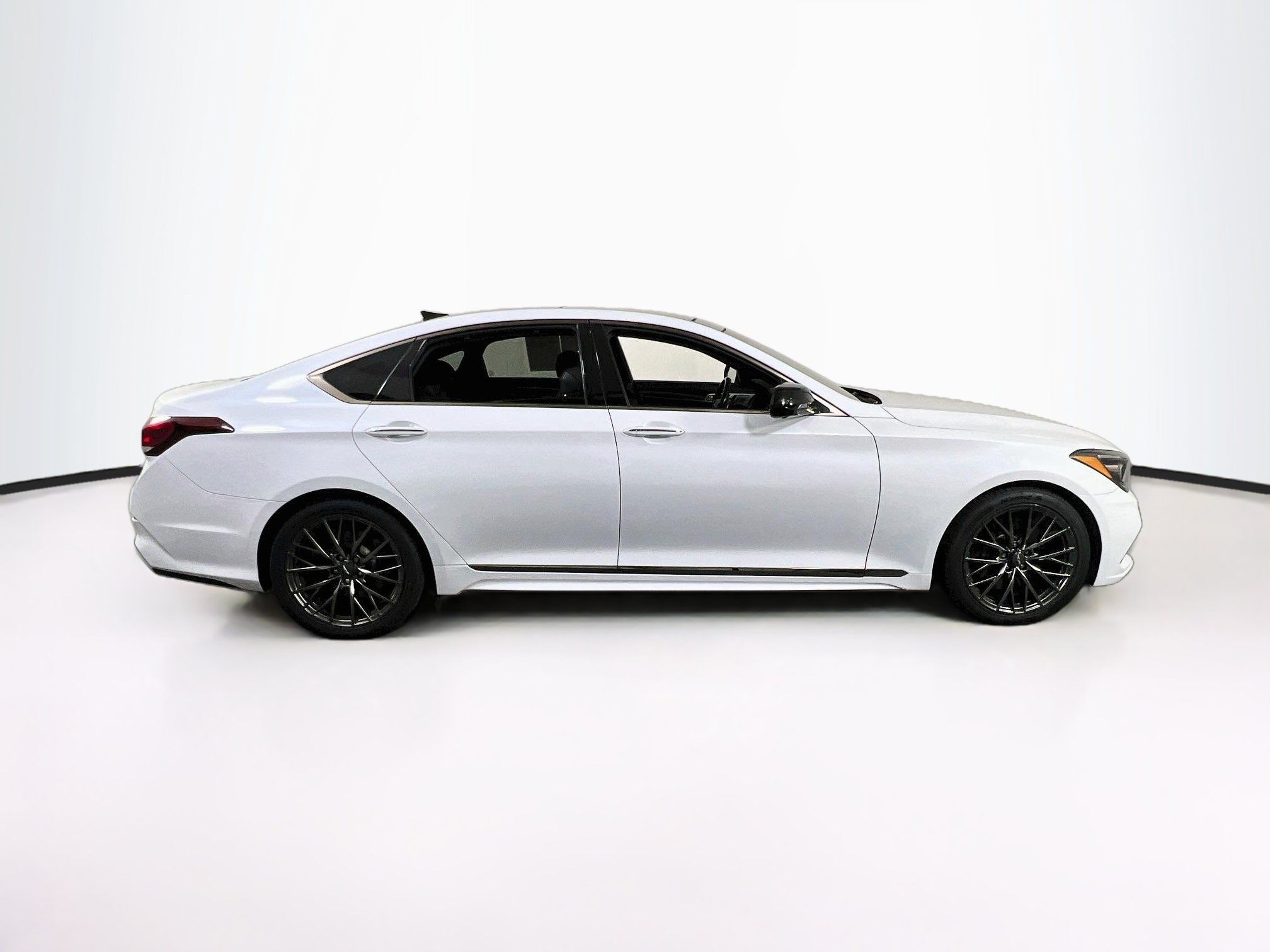 Used 2018 Genesis G80 3.3T Sport AWD/4WD image 4