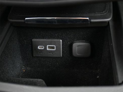 Used 2022 Cadillac XT4 Sport w/ Comfort Package image 24