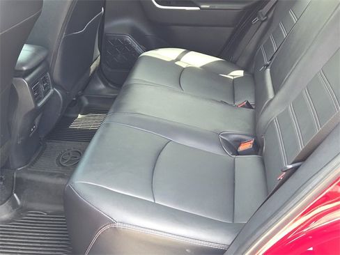 Used 2023 Toyota RAV4 XLE Premium image 15