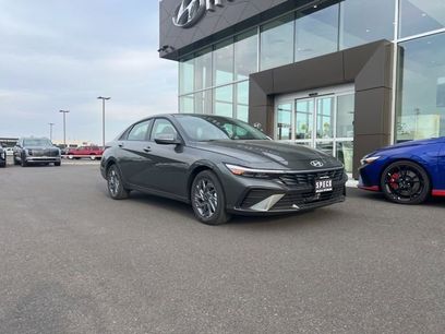 New 2025 Hyundai Elantra Blue