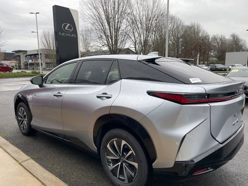 Used 2024 Lexus RZ 450e Premium image 6