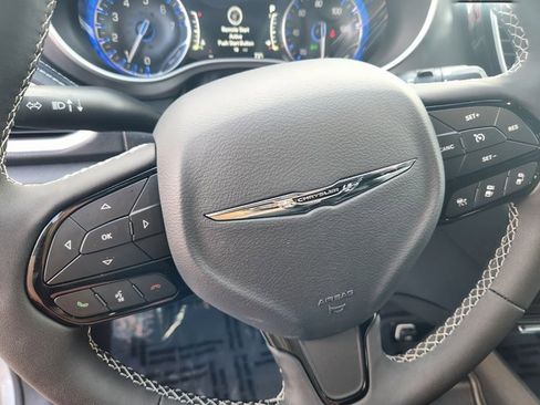 New 2026 Chrysler Pacifica Select w/ S Appearance Package image 21