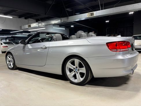 Used 2008 BMW 335i Convertible w/ Premium Pkg image 3