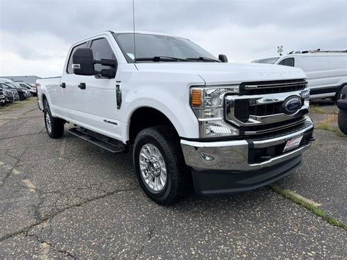 Used 2021 Ford F250 XLT AWD/4WD image 3