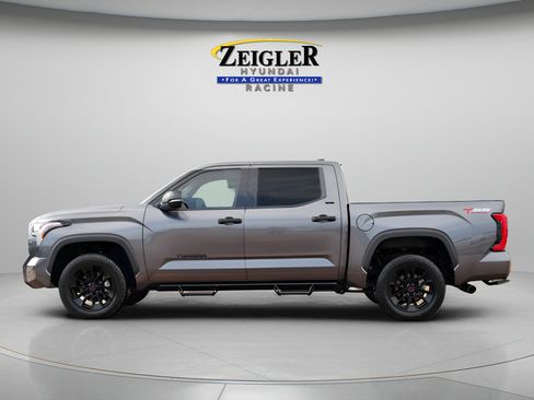 Used 2023 Toyota Tundra SR5 w/ SR5 Convenience Package AWD/4WD image 4