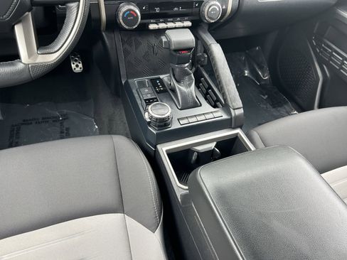 Used 2025 Toyota Tacoma TRD Sport AWD/4WD image 21