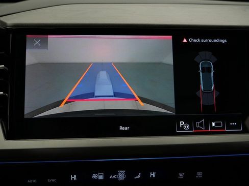 Used 2023 Audi Q4 e-tron Premium Plus w/ Premium Plus image 16