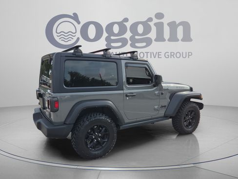 Used 2021 Jeep Wrangler Sport AWD/4WD image 5
