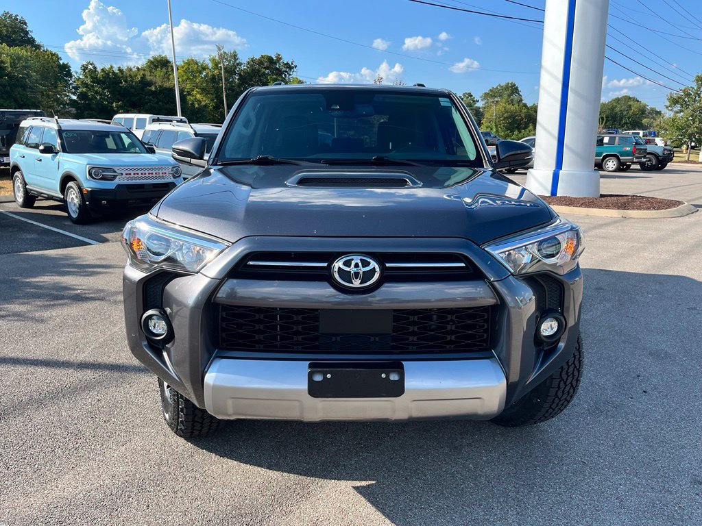 Used 2021 Toyota 4Runner TRD Off-Road Premium w/ Moonroof Package AWD/4WD image 2
