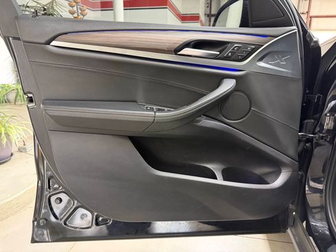 Used 2019 BMW X4 xDrive30i w/ Executive Package AWD/4WD image 10