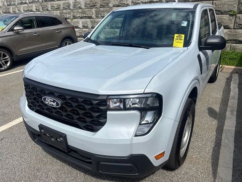 Used 2025 Ford Maverick XL w/ 4K Tow Package AWD/4WD image 4