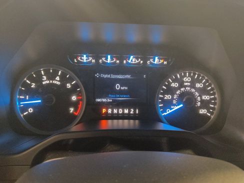 Used 2016 Ford F150 XLT w/ Equipment Group 302A Luxury RWD image 23